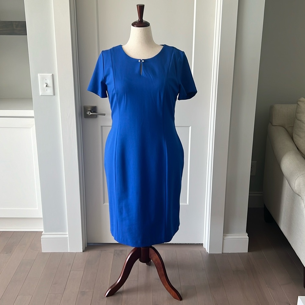 🎉Host Pick🎉Talbots Royal Blue Dress w/Decorative Pearl Neckline Size 16